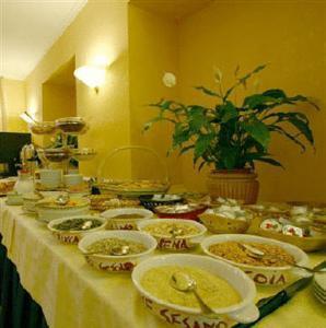 Ateneo Garden Palace Hotell 4*