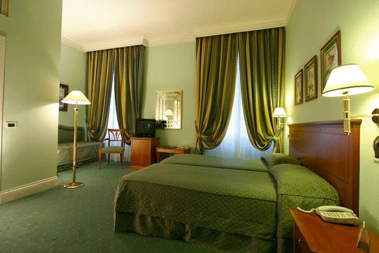 Hotell Ateneo Garden Palace 4*